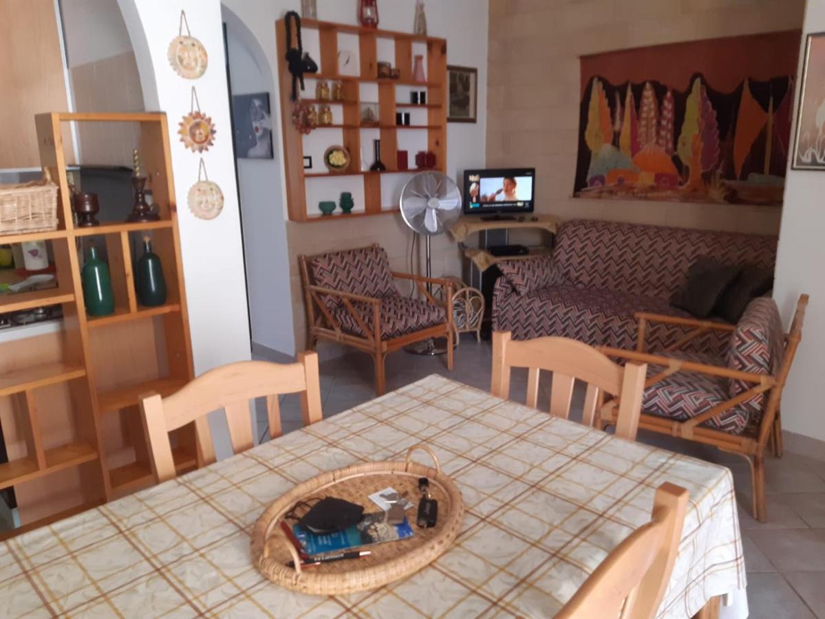 Casa Vacanza Rita Марина-ді-Песколузе Екстер'єр фото