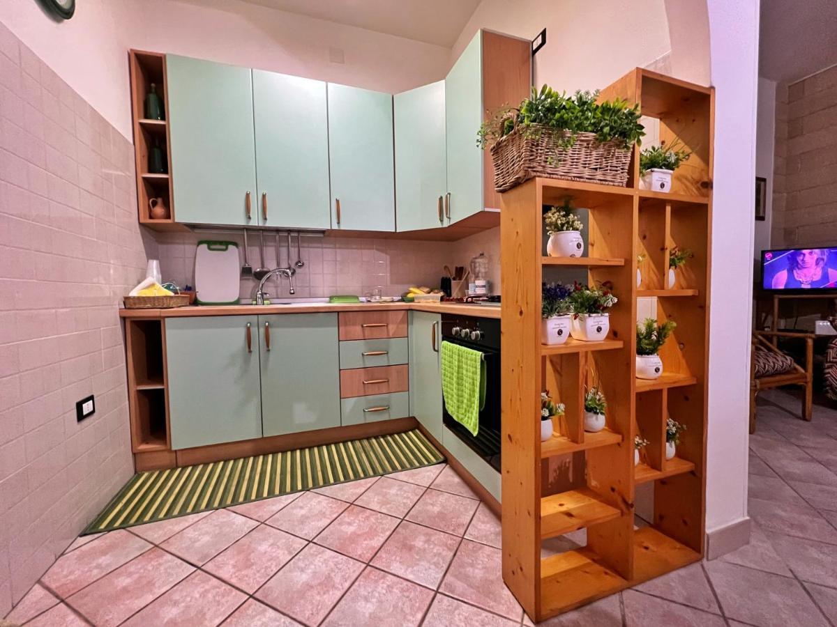 Casa Vacanza Rita Марина-ді-Песколузе Екстер'єр фото